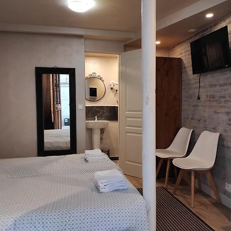 Hotel Clermont Montmartre Paris Exterior photo